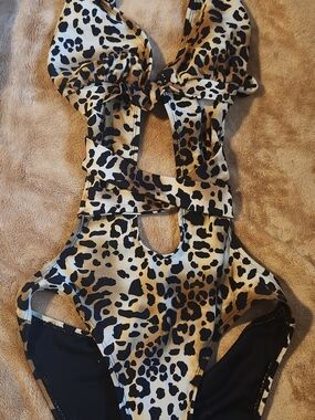 Vintage Wet Seal Leopard Print Monokini One Piece Bathing Suit SEXY